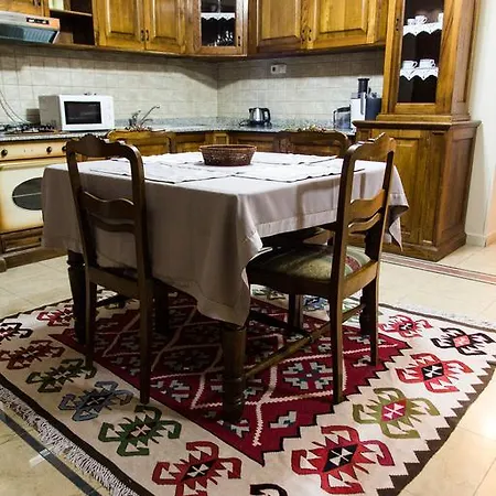 Lowen Bed & Breakfast
