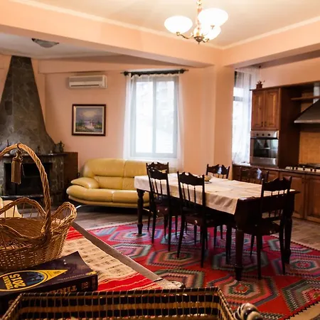 Bed & Breakfast Lowen 3*