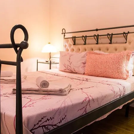 Bed & Breakfast Lowen Tirana